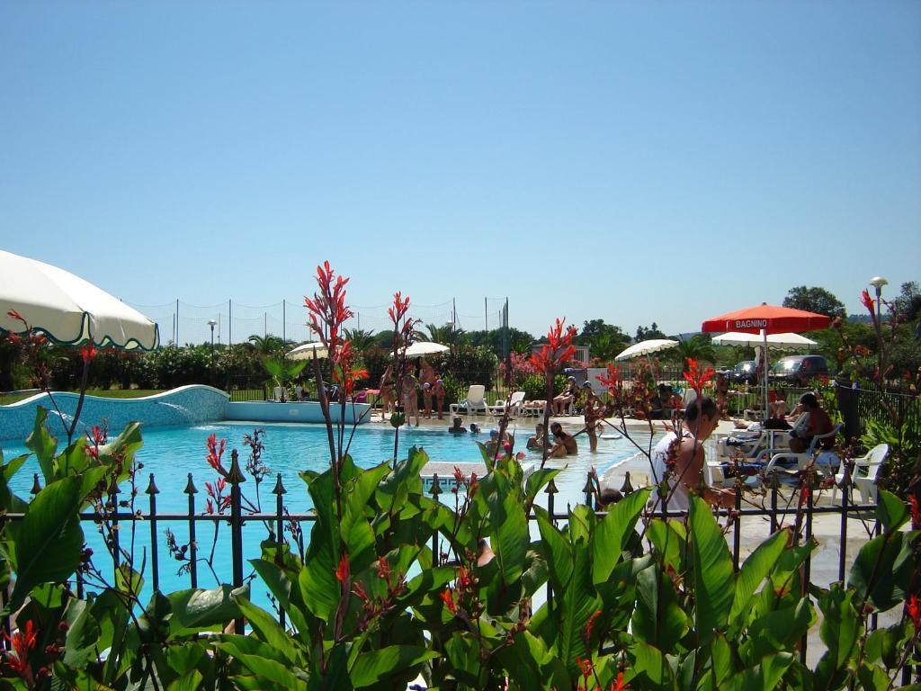 Elena Club Resort Сільві-Марина Екстер'єр фото